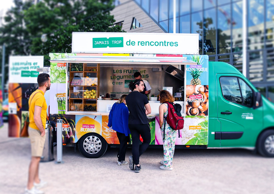 Alo agences, communication à Lyon - Lieux publics street marketing
